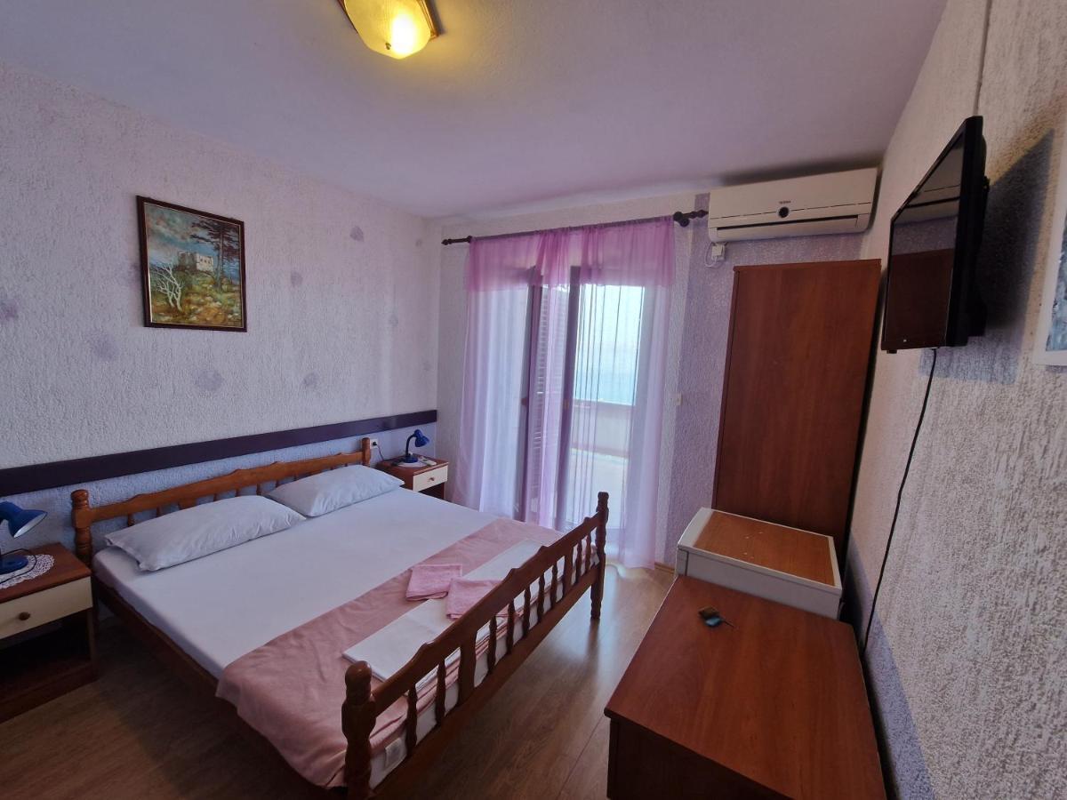 Rooms Anita Sibinj Sibinj Krmpotski Bagian luar foto